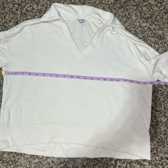 Danskin Cream V-Neck Pullover - Picture 4 of 6